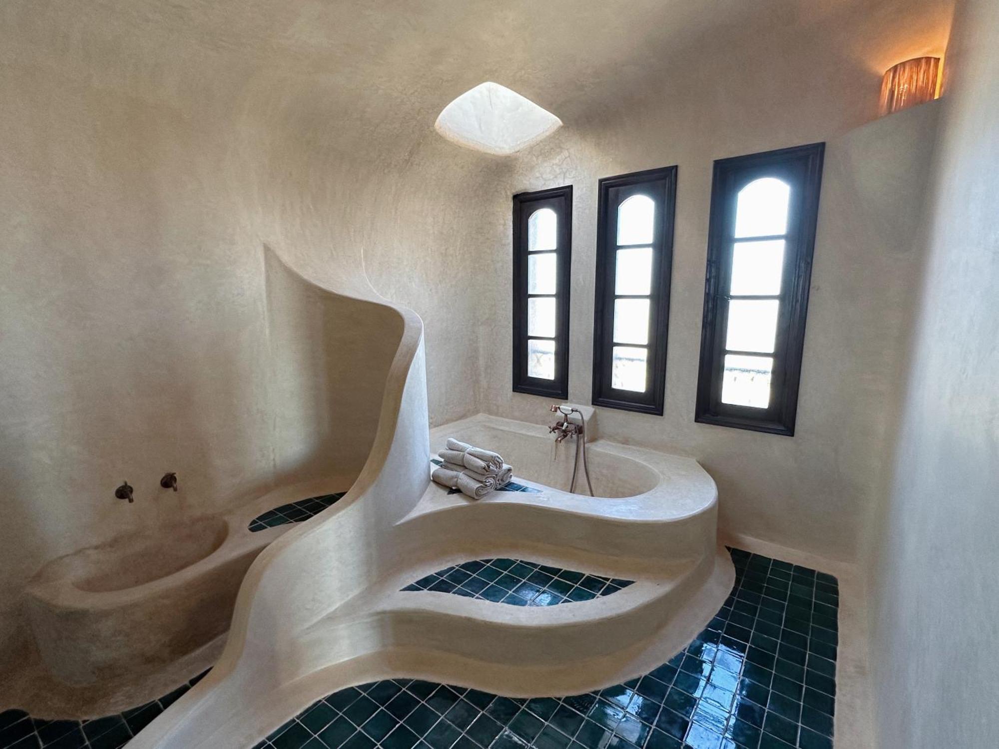Hotel Dar Omnia As-Suwajra Zewnętrze zdjęcie