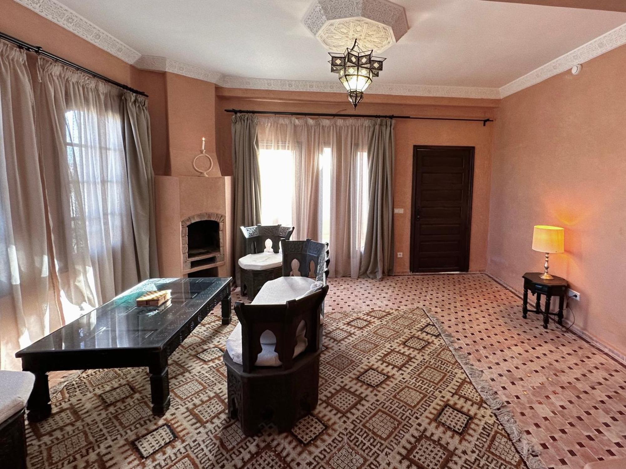 Hotel Dar Omnia As-Suwajra Zewnętrze zdjęcie