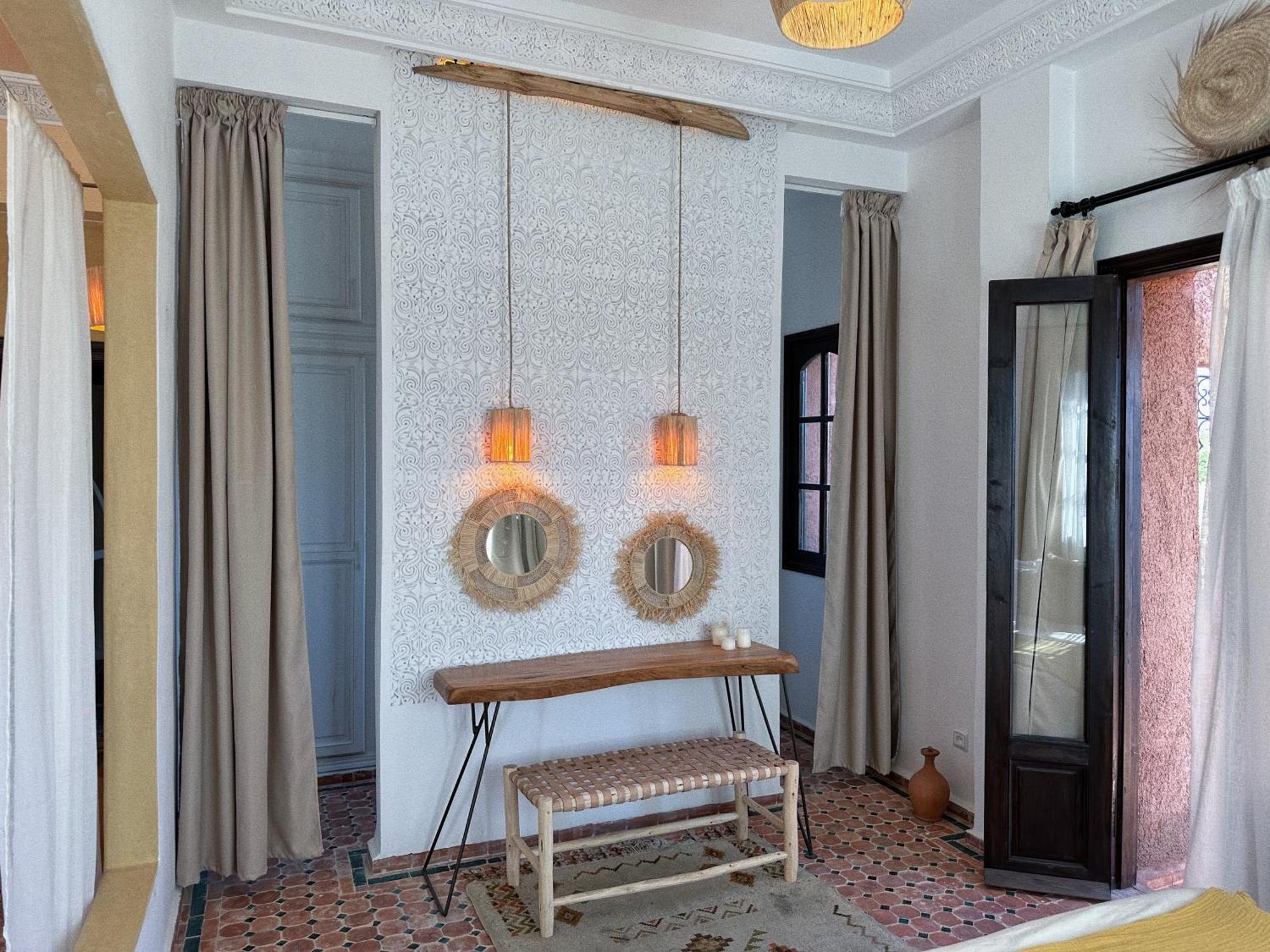 Hotel Dar Omnia As-Suwajra Zewnętrze zdjęcie