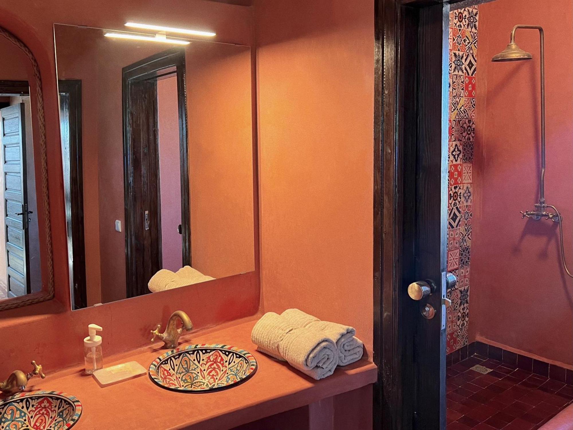 Hotel Dar Omnia As-Suwajra Zewnętrze zdjęcie