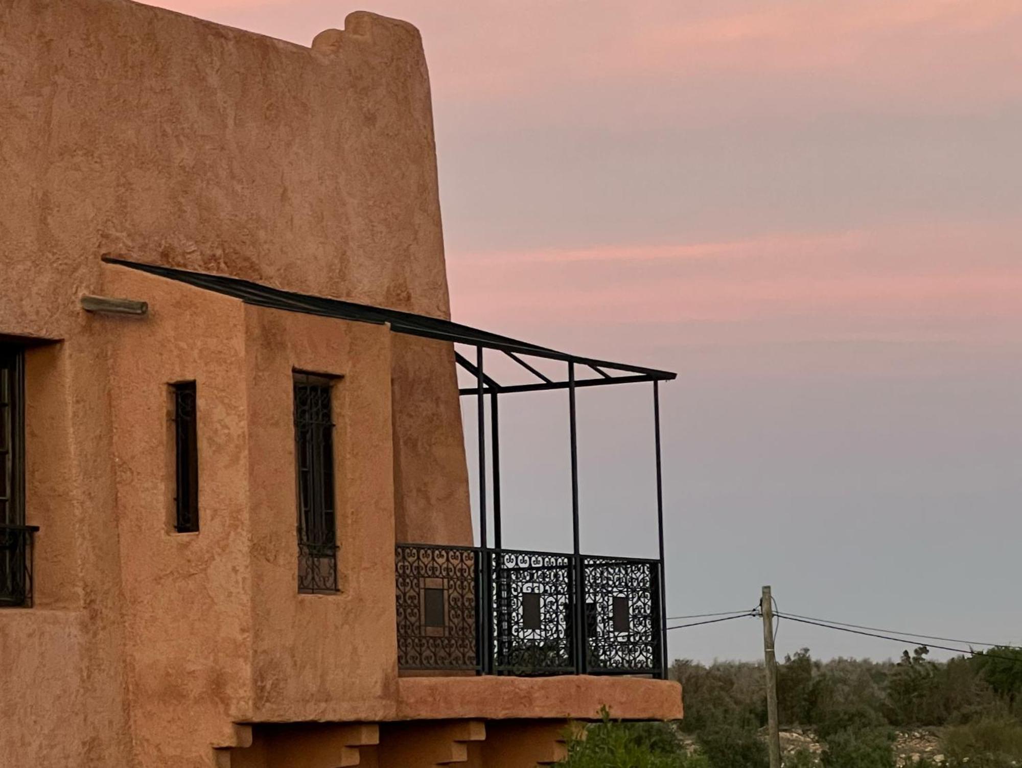 Hotel Dar Omnia As-Suwajra Zewnętrze zdjęcie